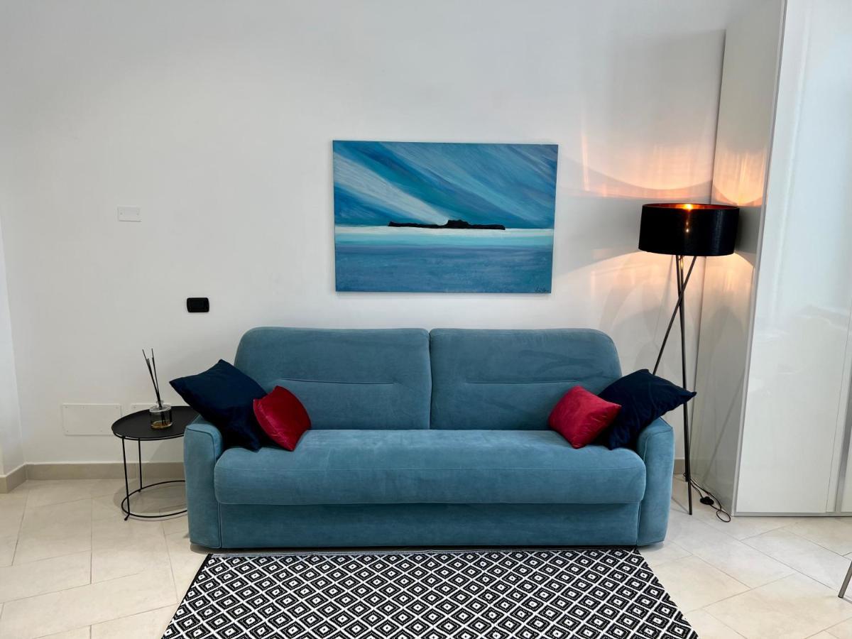 Duomo Inn Apartments Наполи Екстериор снимка