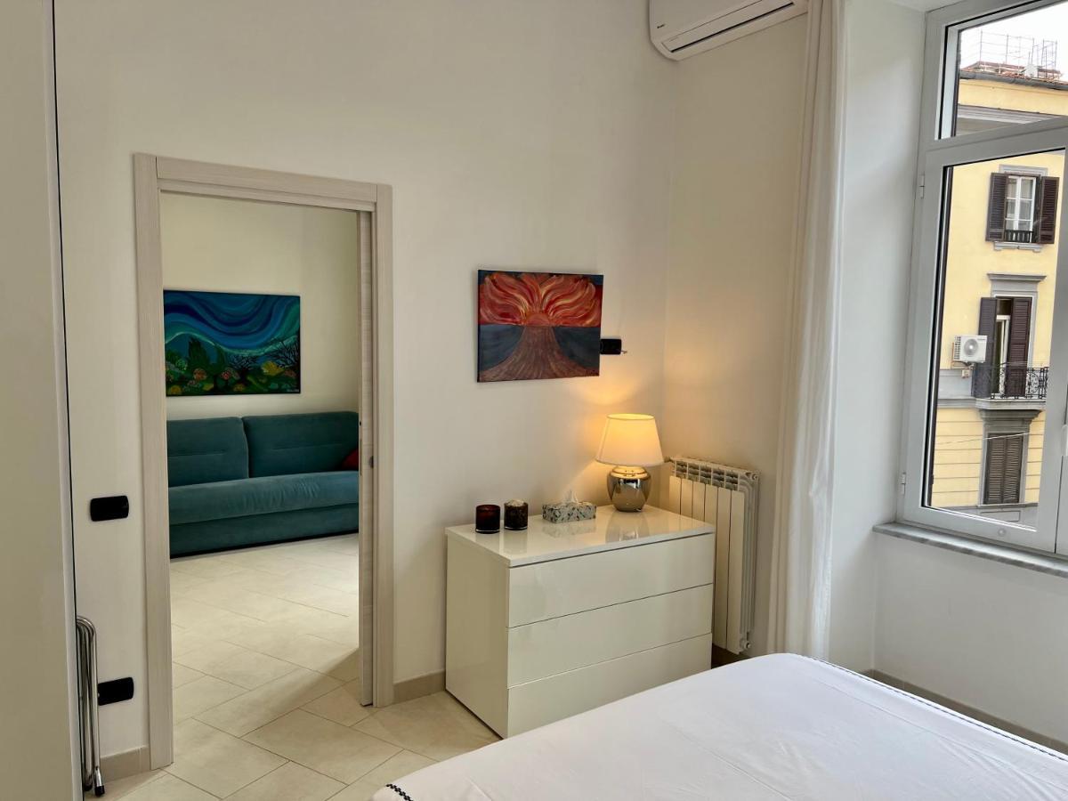 Duomo Inn Apartments Наполи Екстериор снимка