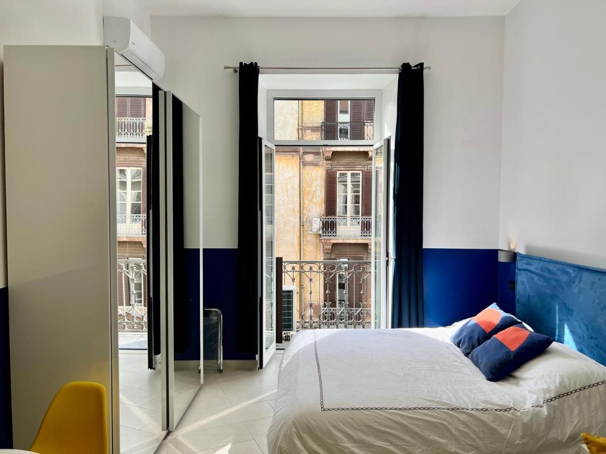 Duomo Inn Apartments Наполи Екстериор снимка