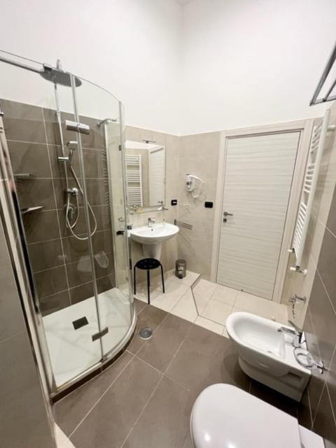 Duomo Inn Apartments Наполи Екстериор снимка